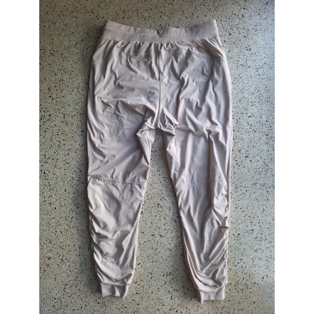 111 Lululemon Beyond the Studio Jogger *Lined - Picture 7 of 14